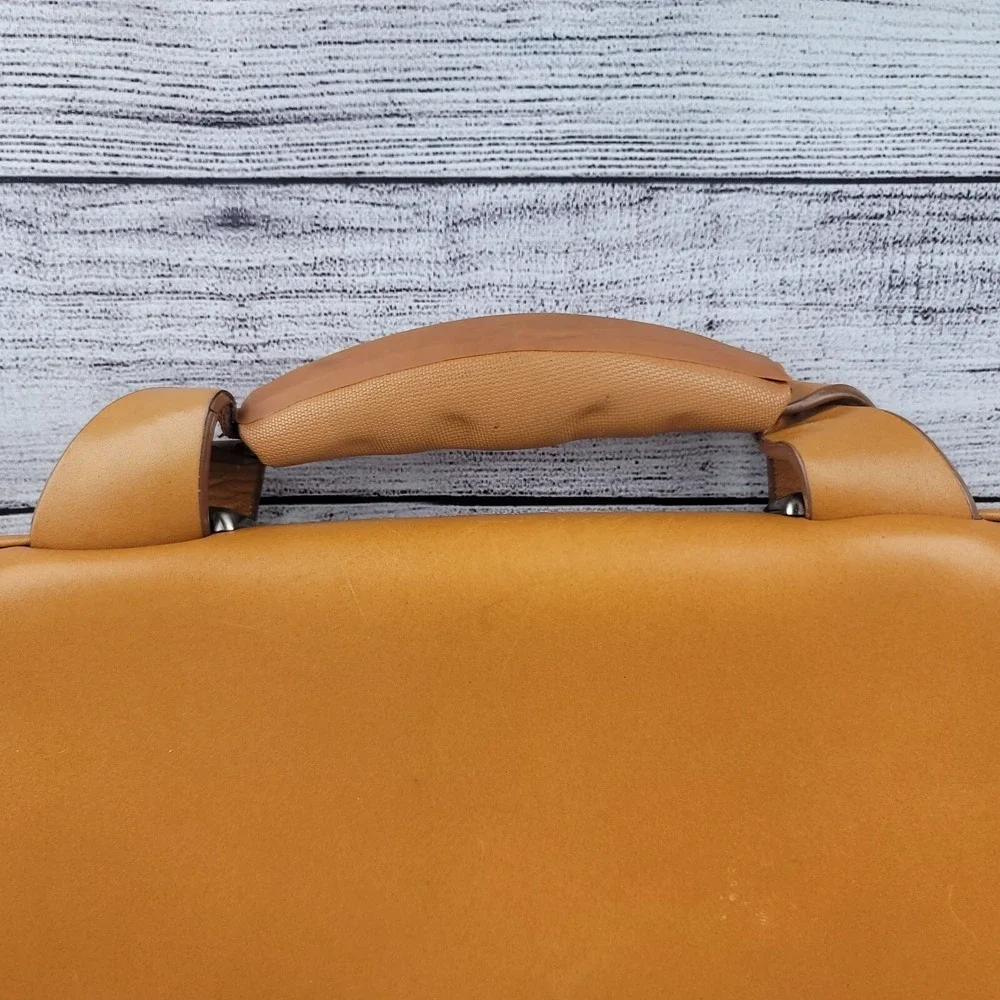 Tumi 2950 Formula T Coupe Slim Brief Case Top-loading Leather